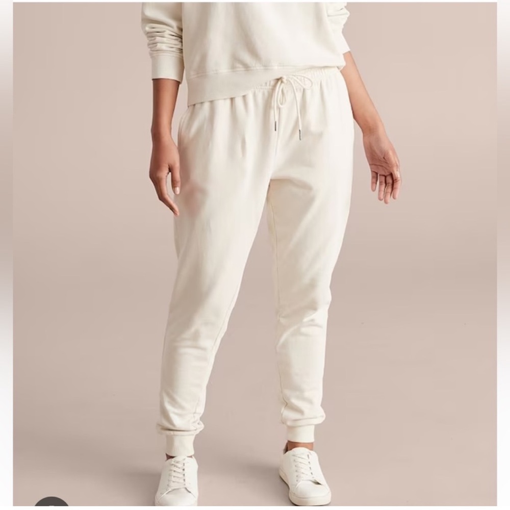 Universal Thread Joggers Size Medium White Sand N… - image 11